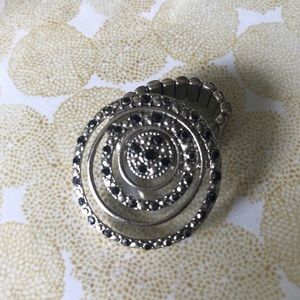 Circle Pave Stretch Ring